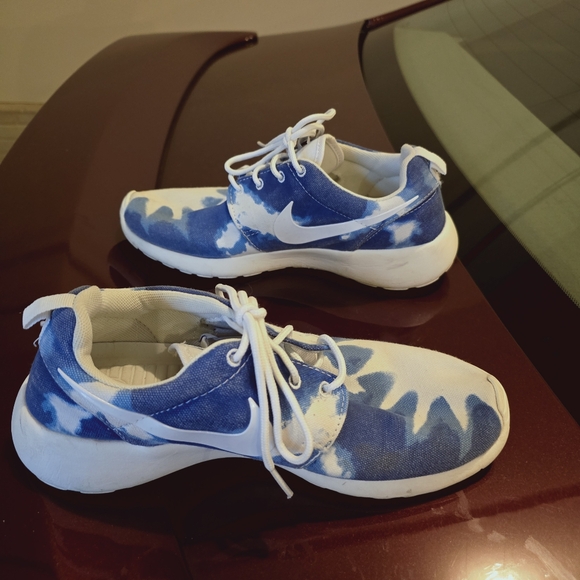 Nike Roshe Santa Monica - Picture 2 of 3